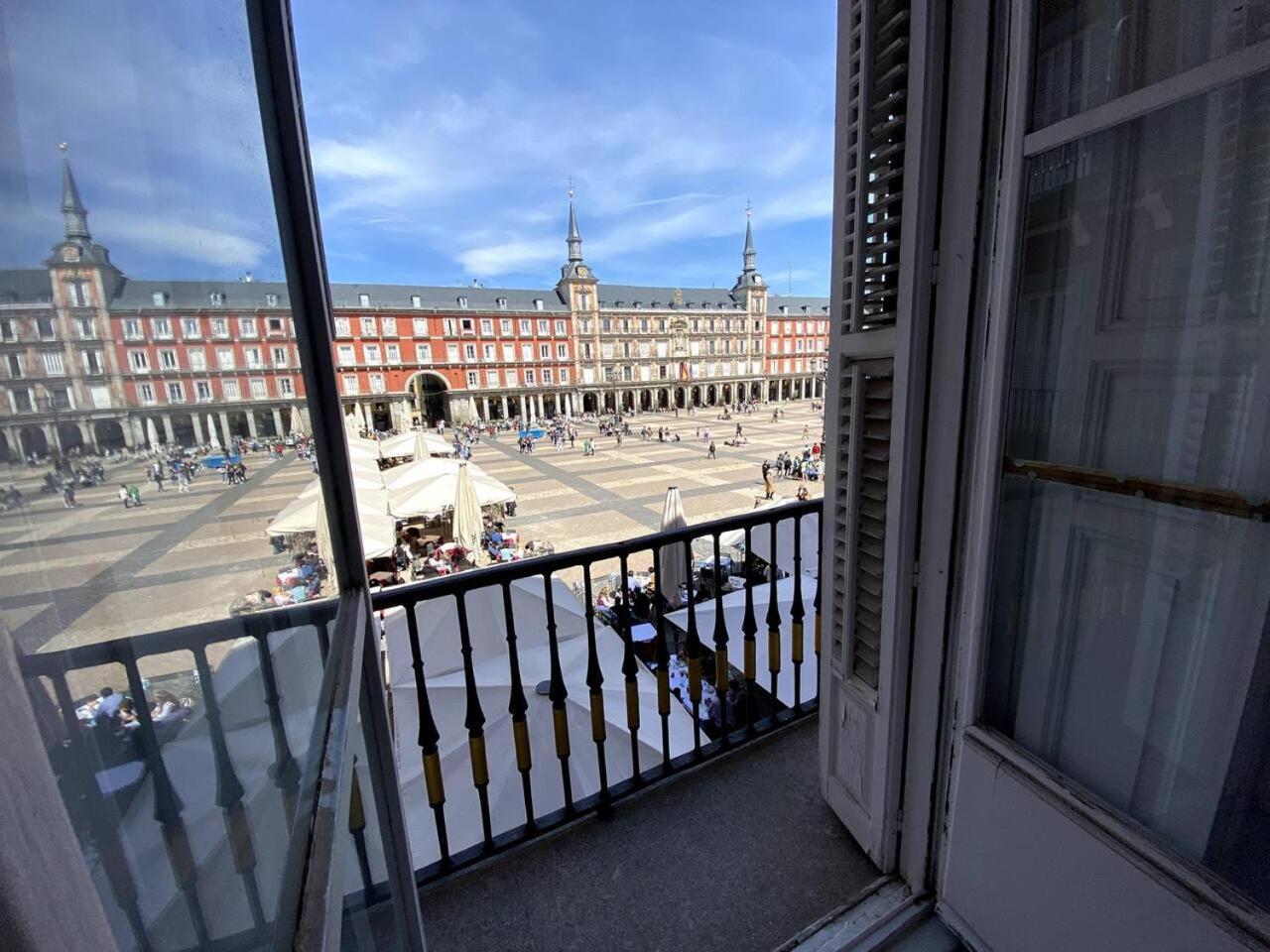 Amazing Apartment With Balconies To Plaza Mayor Madrid Exterior foto