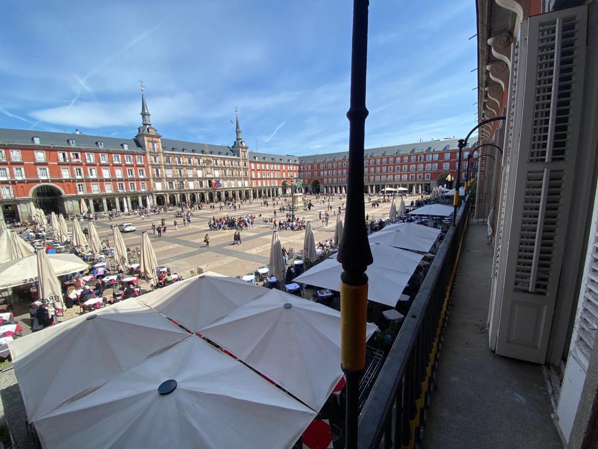 Amazing Apartment With Balconies To Plaza Mayor Madrid Exterior foto